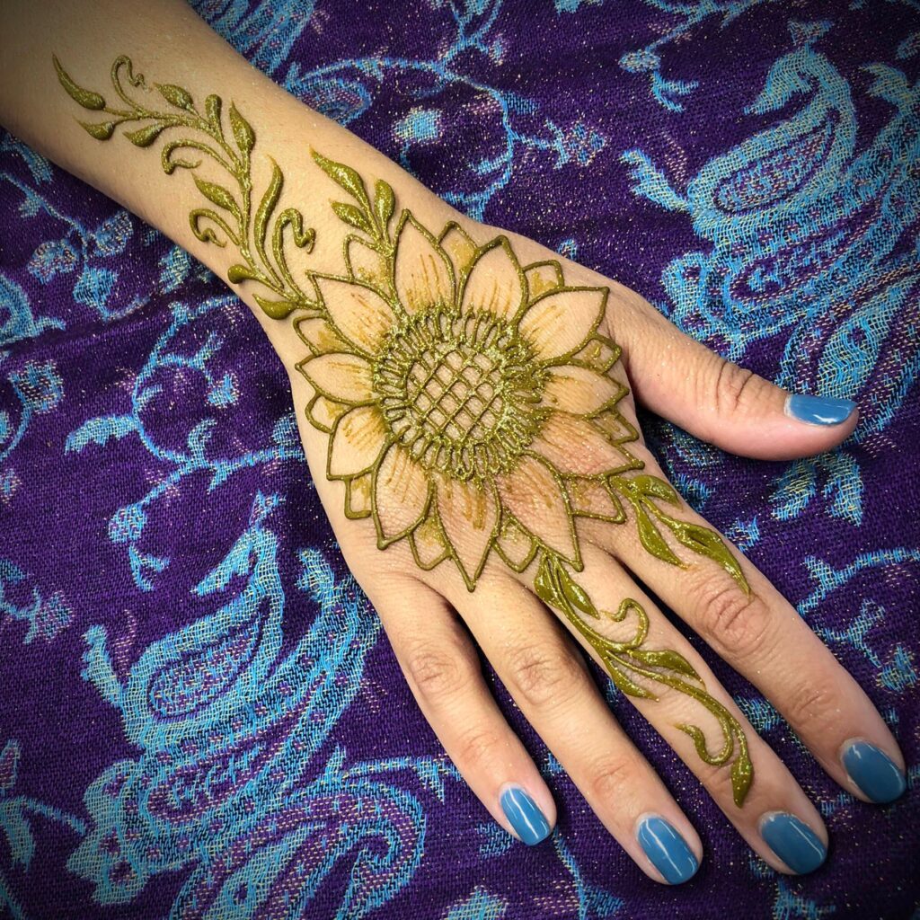 Sunflowers and Dandelion Pattern finger mehndi design